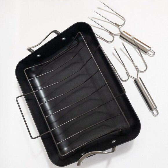 Calphalon Contemporary Hard Anodized Nonstick 16-Inch Roasting Pan - Picture 3 of 13